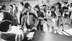 UW Madison students registering for classes