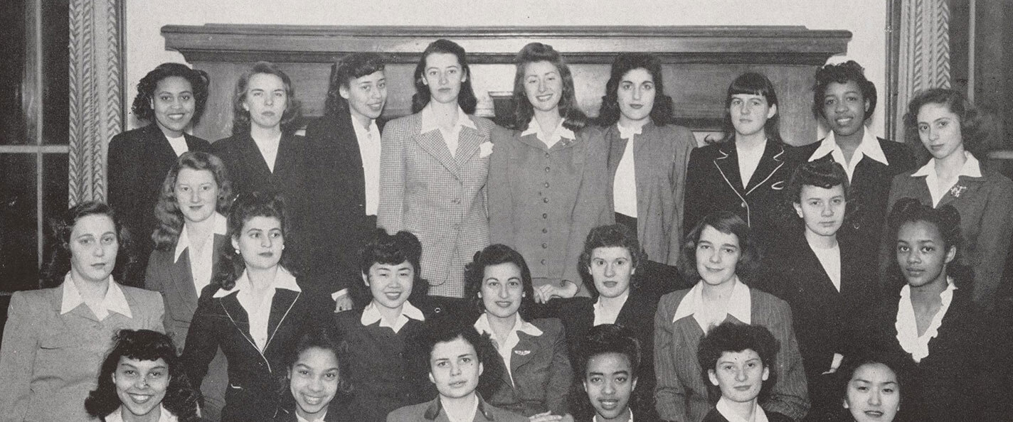 A group photo of the 1946 residents of Groves Housing Cooperative.