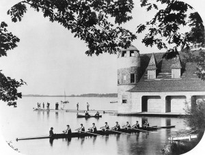 Until it was removed in the 1960s, the UW’s old boathouse stood on foundations that reached out into the lake. After the boathouse was torn down, those foundations remained and supported a pier, creating a squared-off bay. But the bay blocked water flow and collected pollution.