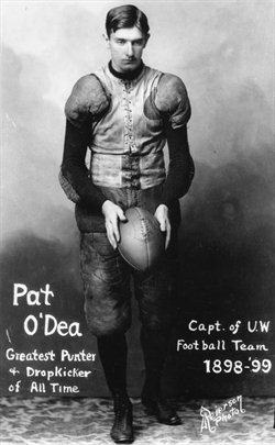 Pat O’Dea circa 1898. Photo courtesy of UW-Madison Archives | 24/1/1, 1458B.