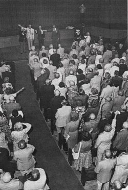 Class of 1929 Alumni Sing 'Varsity' in the Union Theater, May 1979